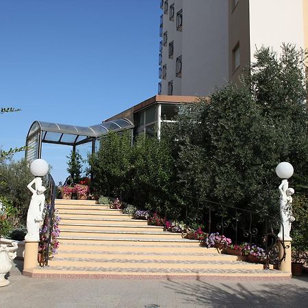 Hotel Plaza Llido Degli Estensi Eksteriør billede