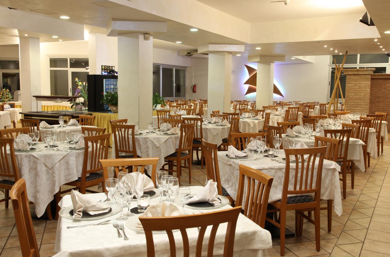 Hotel Plaza Llido Degli Estensi Eksteriør billede