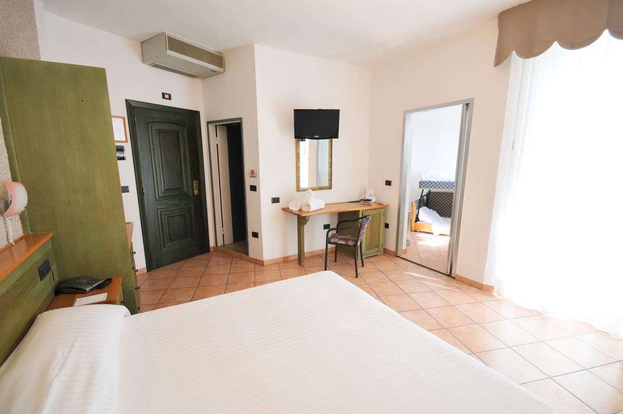 Hotel Plaza Llido Degli Estensi Eksteriør billede
