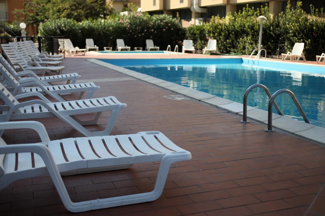 Hotel Plaza Llido Degli Estensi Eksteriør billede