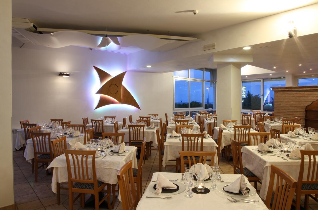 Hotel Plaza Llido Degli Estensi Eksteriør billede