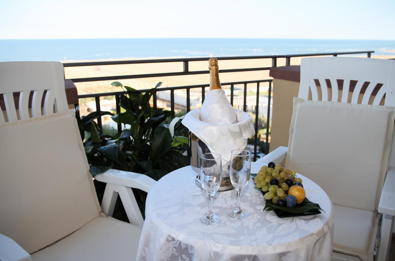 Hotel Plaza Llido Degli Estensi Eksteriør billede