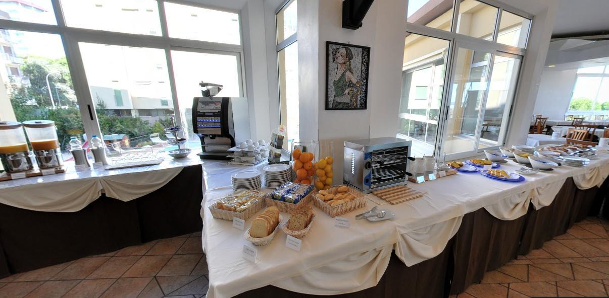Hotel Plaza Llido Degli Estensi Eksteriør billede